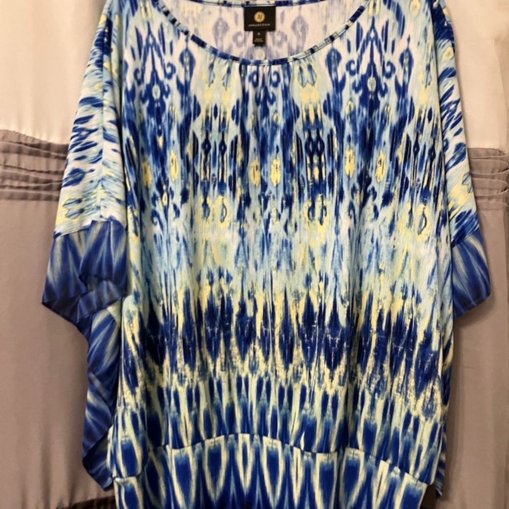 Ladies top - Picture 5 of 5